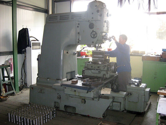 Vertical Hydraulic Logging Winch Stepless Speed And Variable Frequency Speed 500 ft